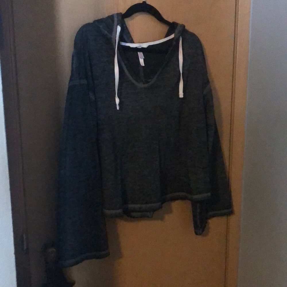 Cropped hoodie